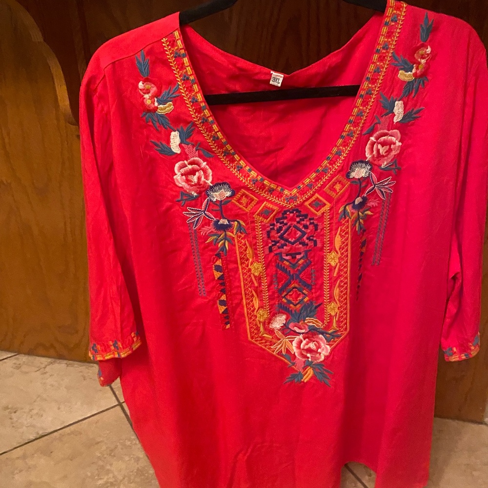Women’s plus size Mexican embroidered top
